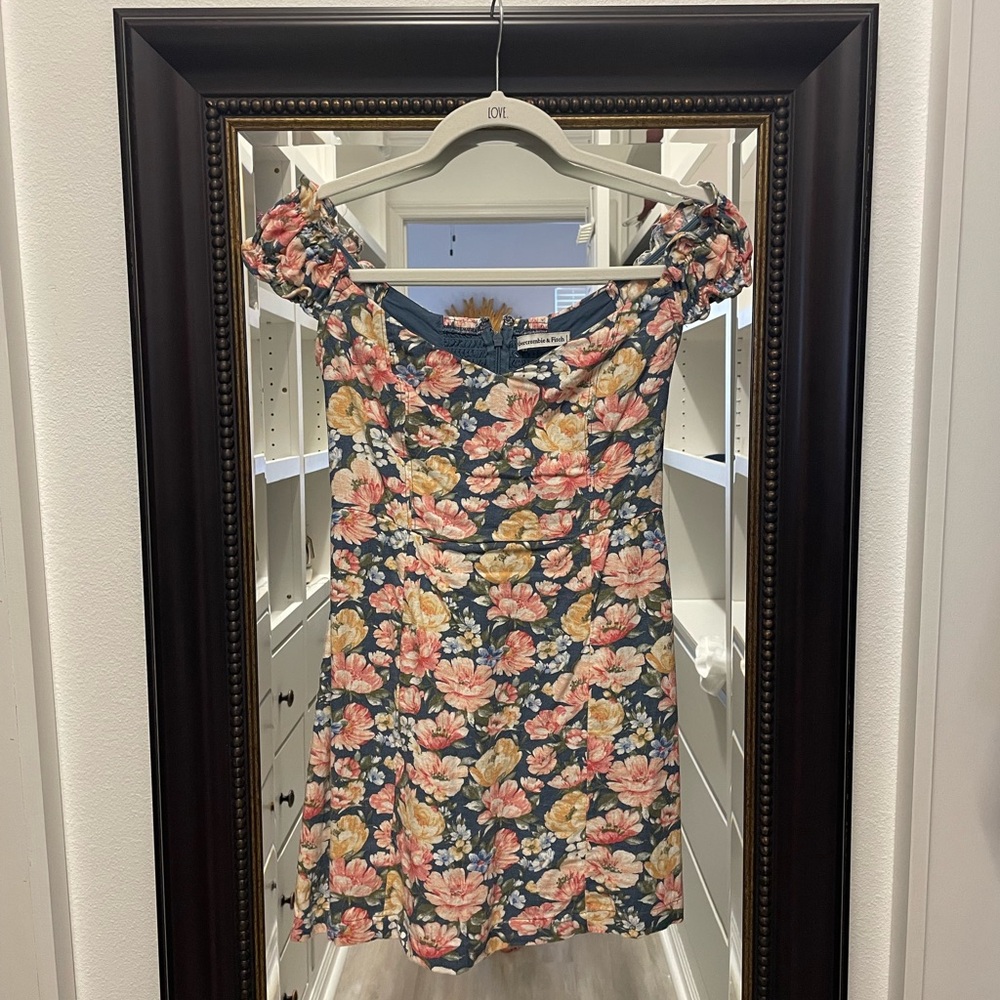 Abercrombie & Fitch Floral Print Top